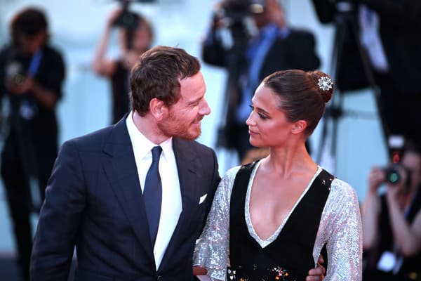 Manželia Michael Fassbender a Alicia Vikander.