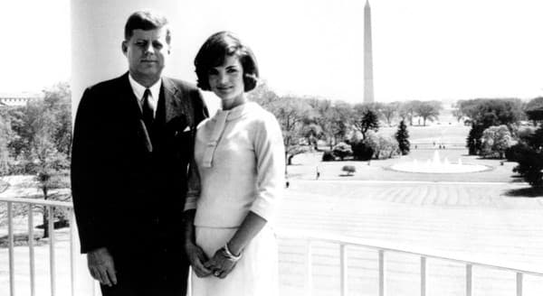 Prezident USA, John Fitzgerald Kennedy so svojou manželkou Jacqueline Kennedy.