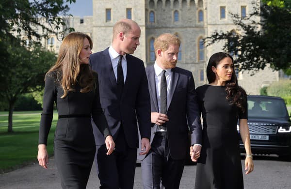 Vzťah Kate a Meghan mal byť komplikovaný už od samého začiatku. 