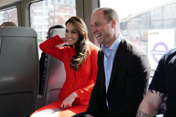 William a Kate na seba v budúcnosti preberú obrovskú zodpovednosť. 