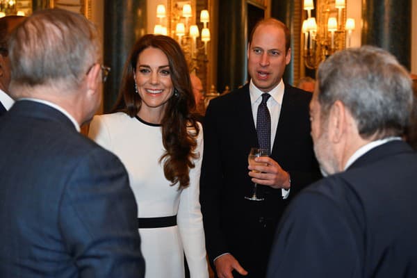 William a Kate na seba v budúcnosti preberú obrovskú zodpovednosť. 