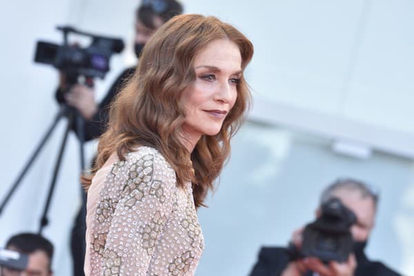 Herečka Isabelle Huppert sa nikdy neobliekla zle! 