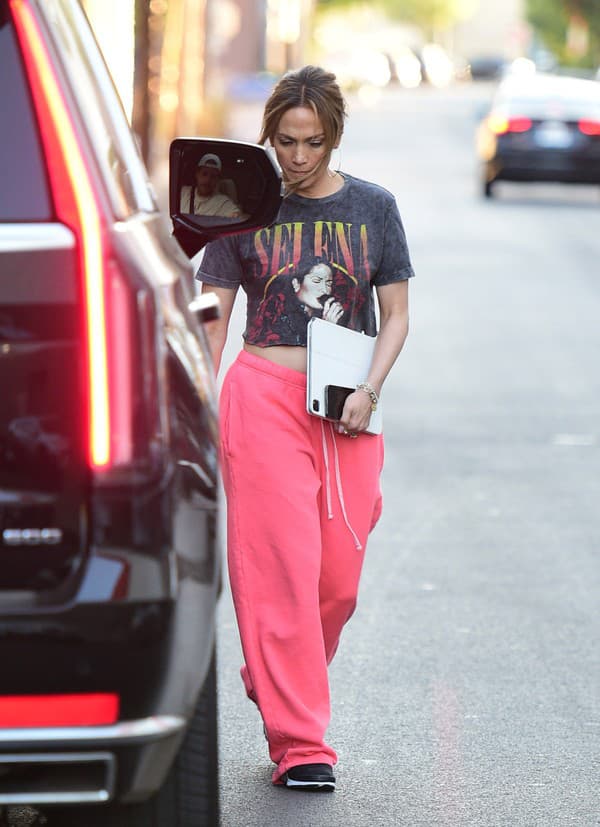 Jennifer Lopez často prichytia ako prichádza alebo odchádza z fitka.