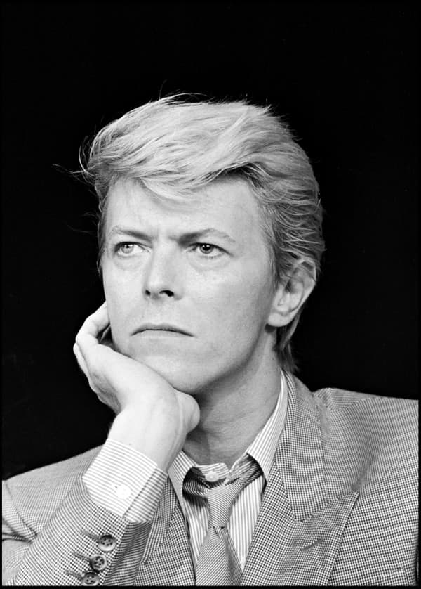 David Bowie je pýchou Angličanov aj dávno po svojej smrti.