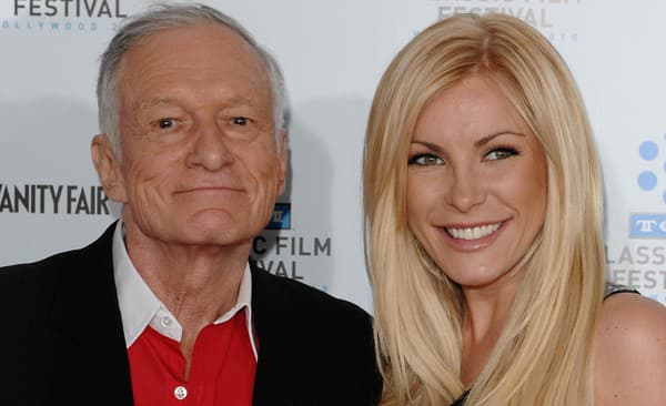 Hugh Hefner a jeho mladučký úlovok Crystal Hefner.