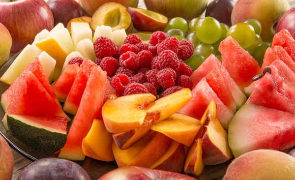 Niektoré druhy ovocia obsahujú veľké množstvo fruktózy, preto nie sú vhodné pri žalúdočných problémoch.