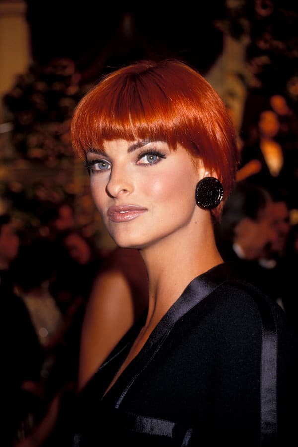 Supermodelka Linda Evangelista niekoľkokrát bojovala s rakovinou prsníka. 