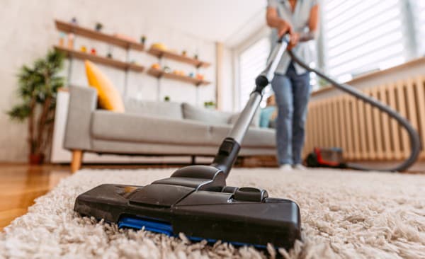 Udržujte svoj domov čistý a víkend voľný s 20-minútovou upratovacou rutinou.