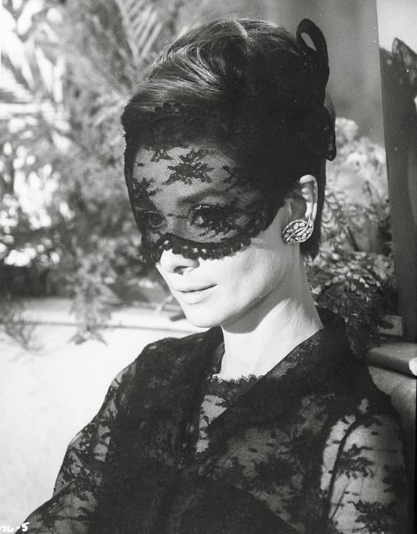 Audrey Hepburn

