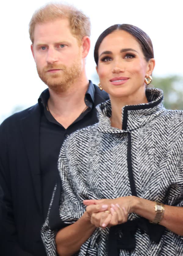 Kabát Meghan Markle v ležérnom strihu sa stal hitom!