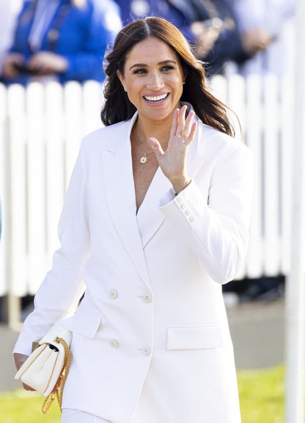 Meghan Markle sa nikdy neobliekla zle!